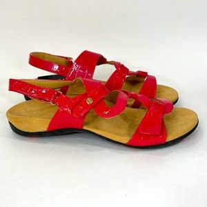 NWOT- Vionic Orthaheel Red Snakeskin look Adjustable Strap Sandals Women’s Sz …